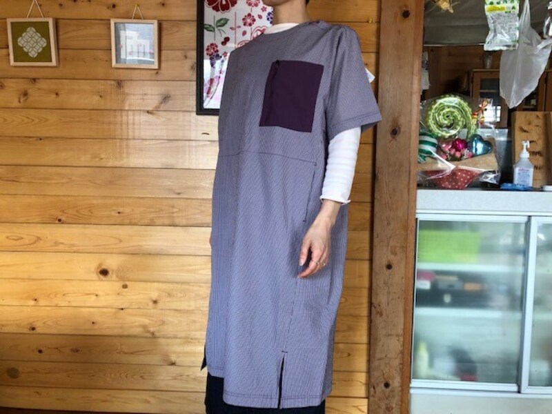 ワークマンの「レディース撥水ワンピースギンガム」はエプロン代わりになる