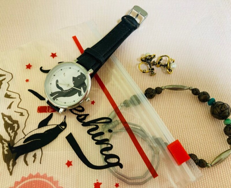 時計やアクセサリーを収納するのにちょうど良い大きさ