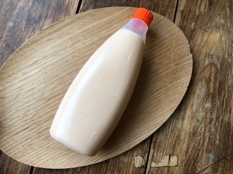 業務スーパーの明太マヨ「めんたいマヨソース」はチューブ入りで使いやすい