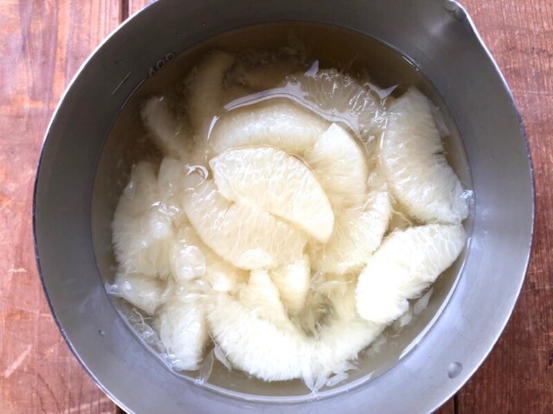 カルディの缶詰「サンスクイーズ　グレープフルーツ」はさっぱりとした甘味