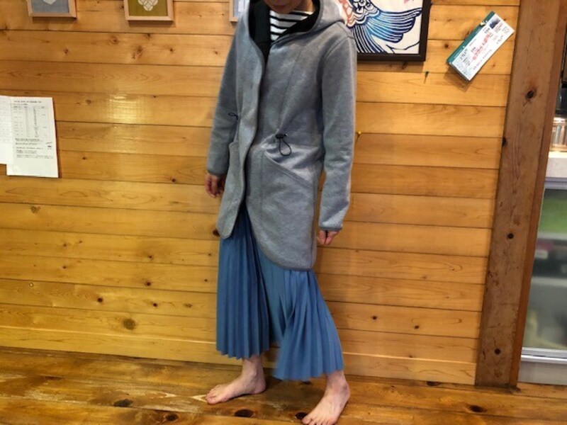 ワークマン「レディース撥水ライトプリーツスカート」と羽織りを合わせてみる