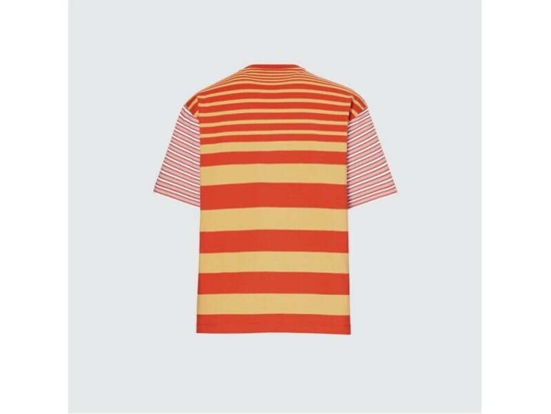 ユニクロ　ボーダークルーネックTシャツ　1990円（税込）