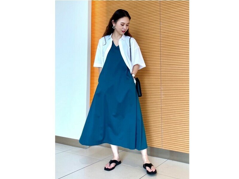 きれいに広がるAラインで大人の女性も取り入れやすい 出典:WEAR