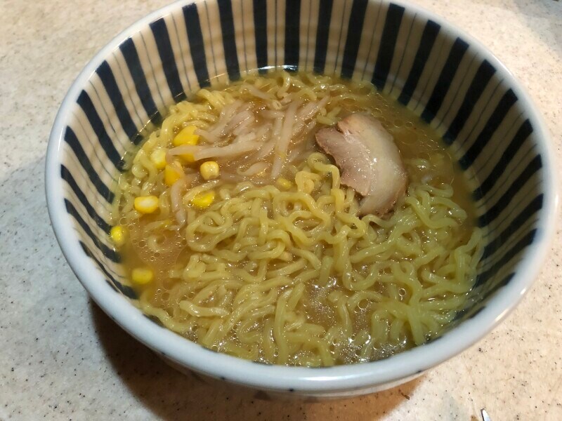 比較的こってりしたスープ。バターを加えても美味しいかも