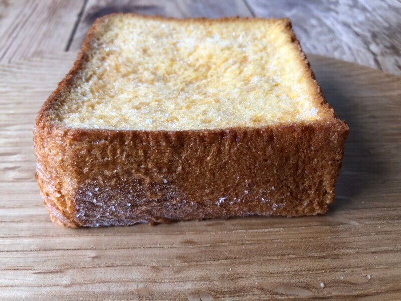 フレンチトーストは厚みがある