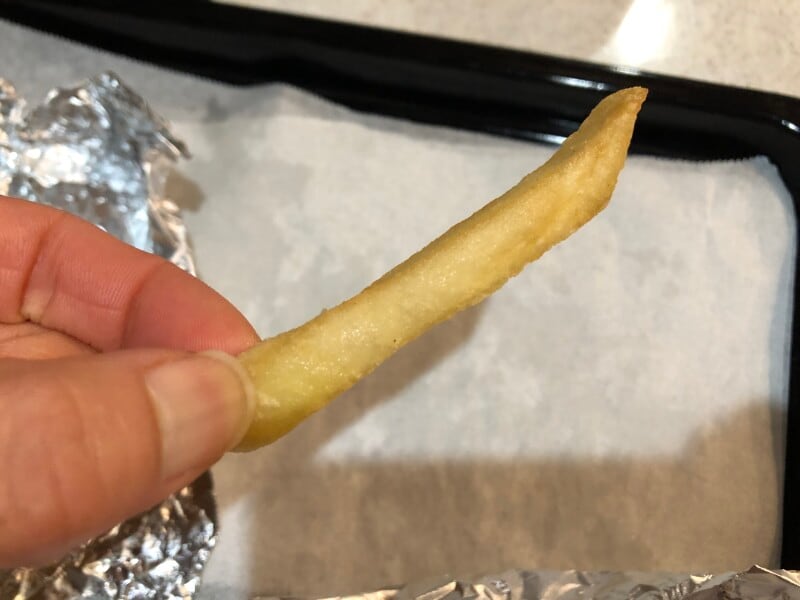 解凍したケンタッキーの「ポテトL」はピンとしている