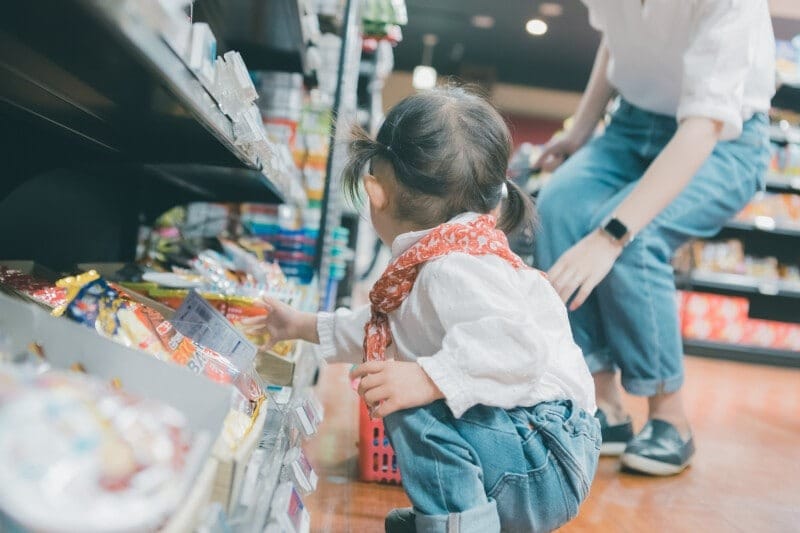 子どもが商品を触るときはどうする？