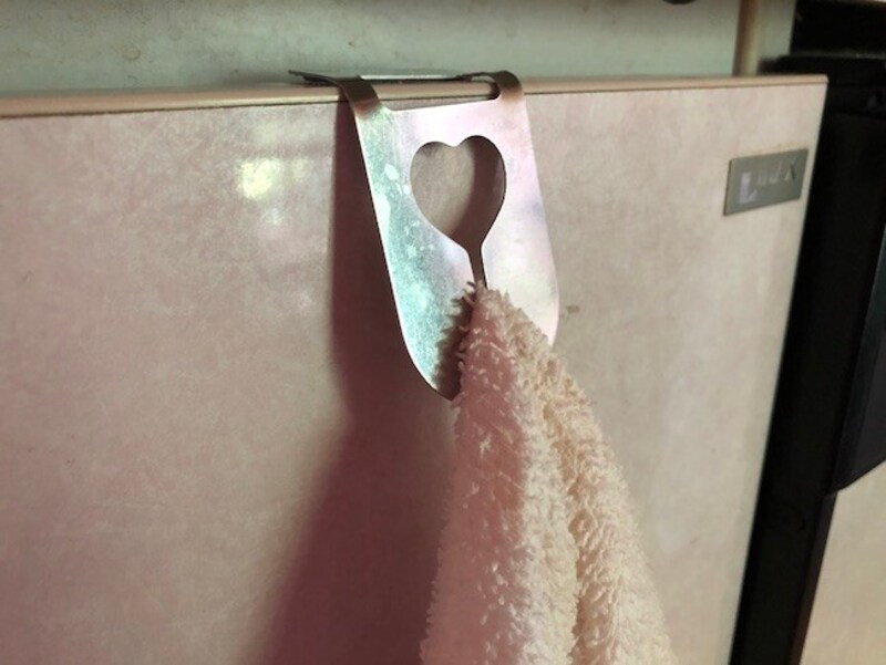 差し込み口にタオルを入れる