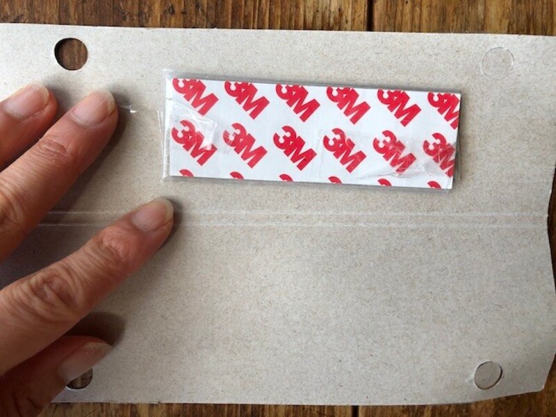 粘着マグネット付き