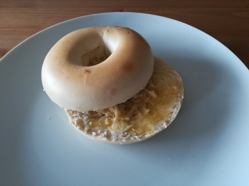 成城石井の「ジュノエスクベーグルプレーン」