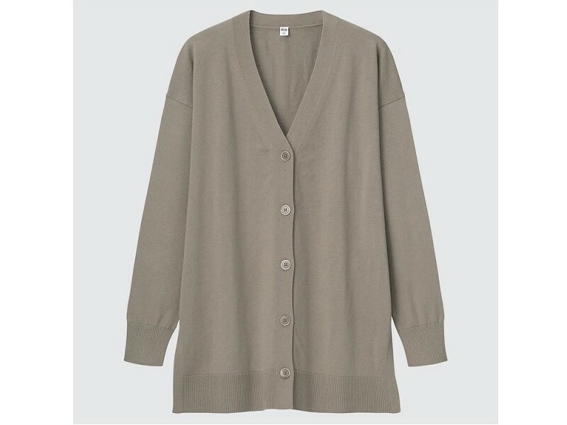ユニクロ UVカットⅤネックロングカーディガン 2990円(税込)
