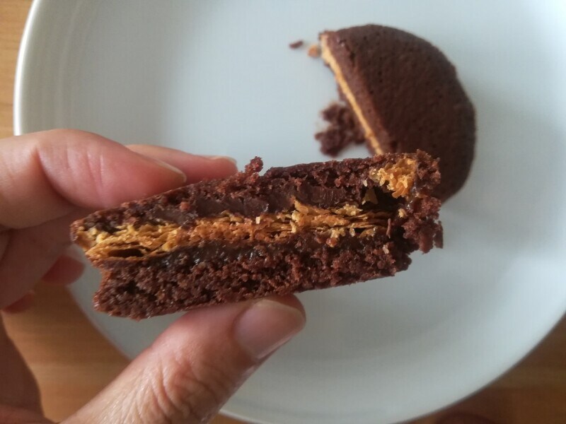 シャトレーゼの「フリアンショコラサンドパイ」