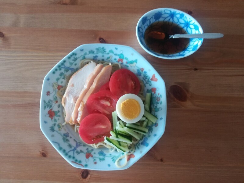業務スーパーの「ビビン麺」