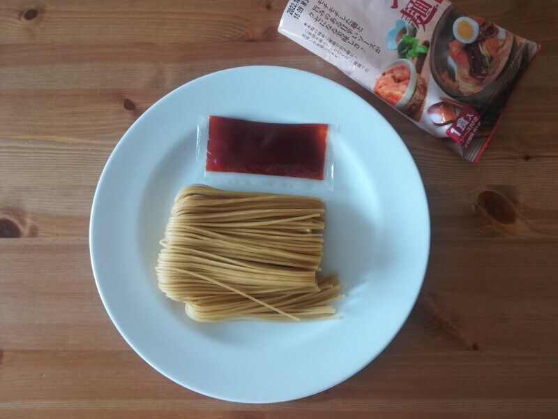 業務スーパーの「ビビン麺」