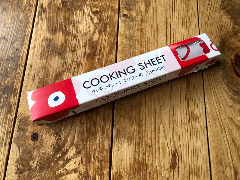 「クッキングシート　フラワー柄 25cm」