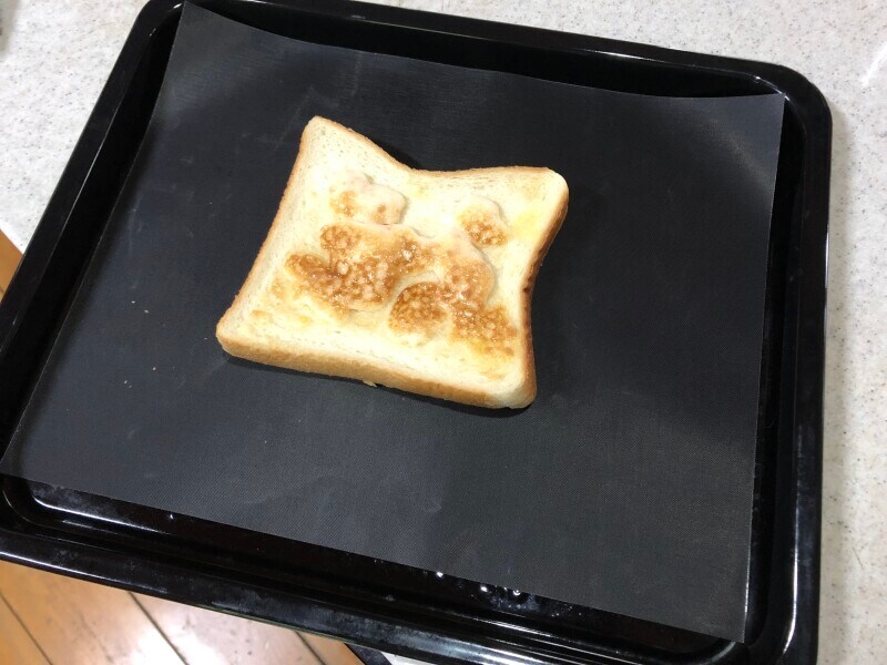 食パンを焼いてみた