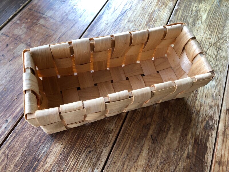 「セリアの水彩バスケット　長角」