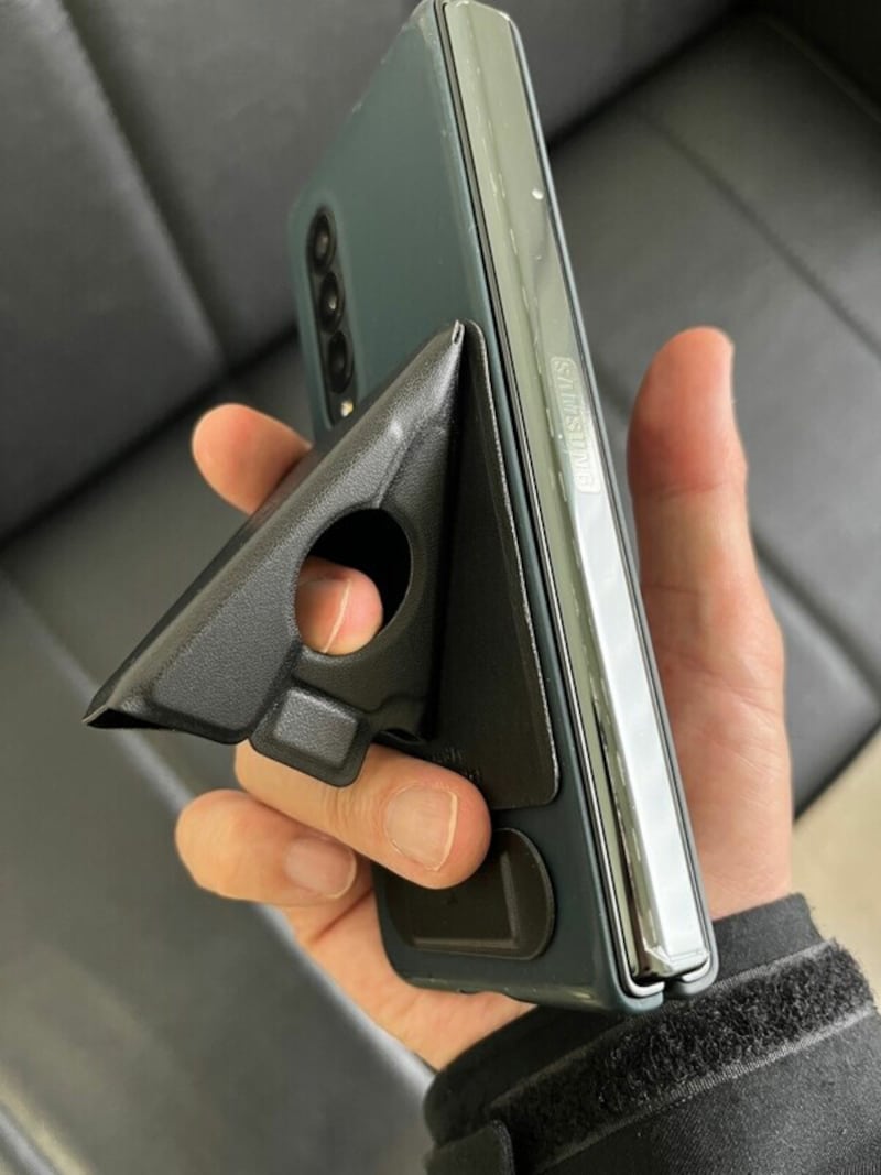 beakをスマホグリップとして利用