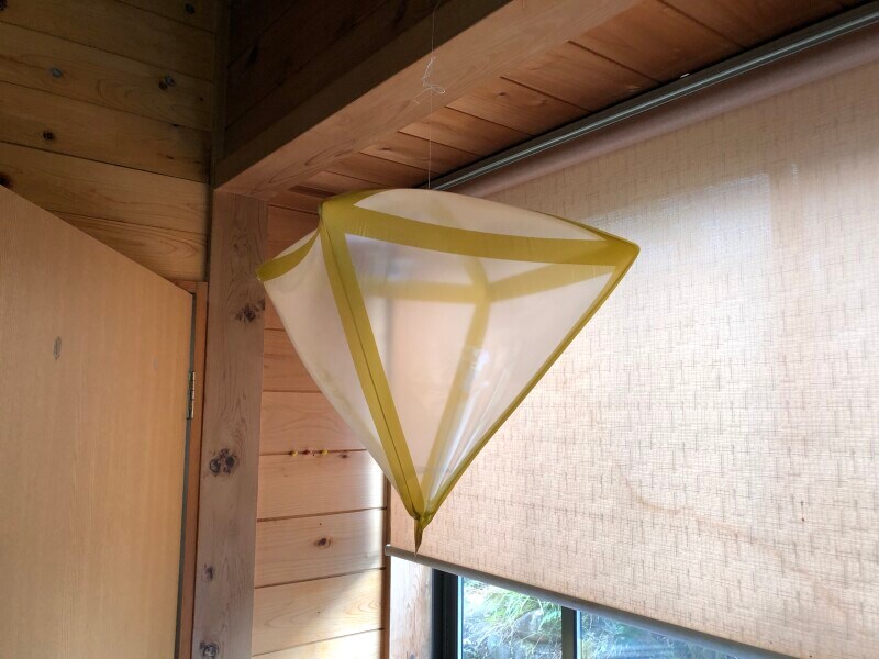 「クリアバルーン　ダイヤモンド」は吊るすことができる