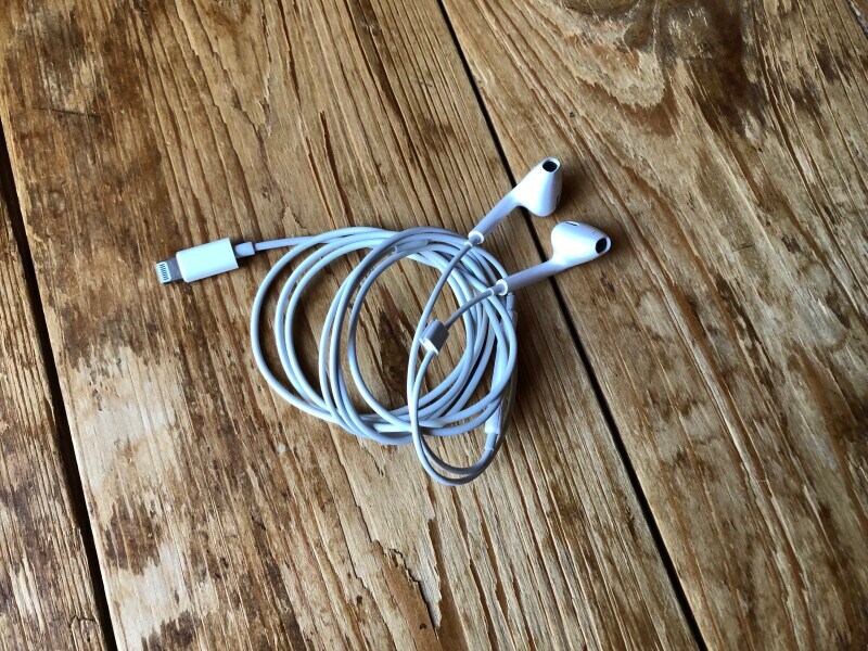 アップルのイヤホン