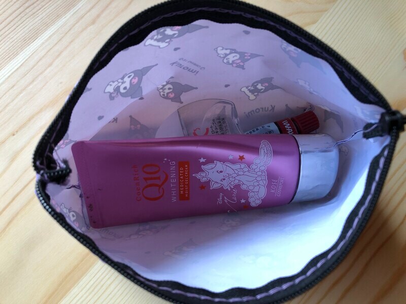 80g入りのハンドクリームも余裕で入る