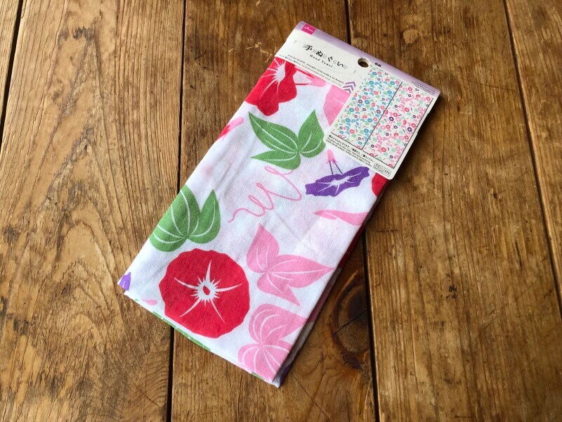 ダイソーの「手ぬぐい」