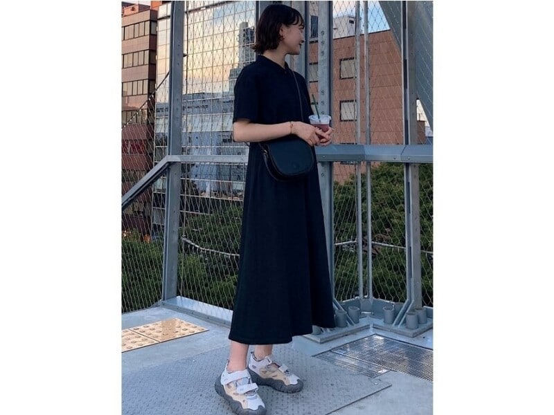首元が詰まっていて大人も着やすい襟付きワンピースもおすすめ 出典:WEAR