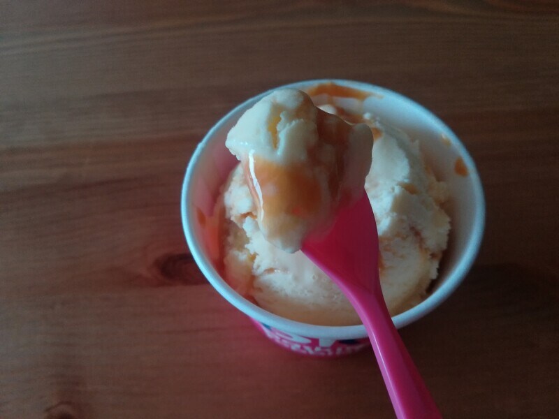 サーティワンの「キャラメルリボン」