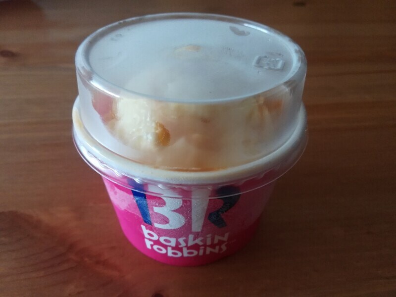 サーティワンの「キャラメルリボン」