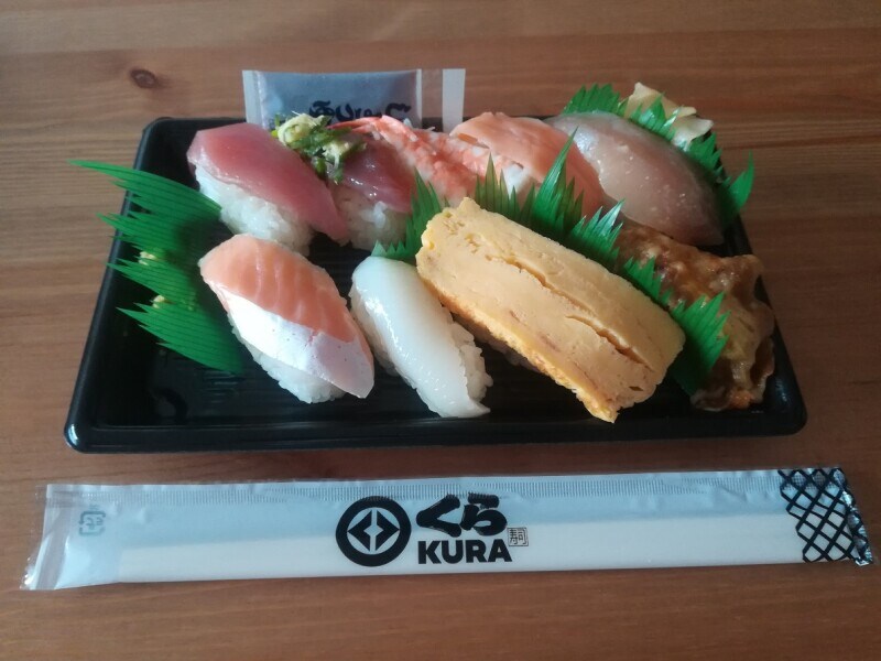 くら寿司のお持ち帰り「くら寿司大人気セット」