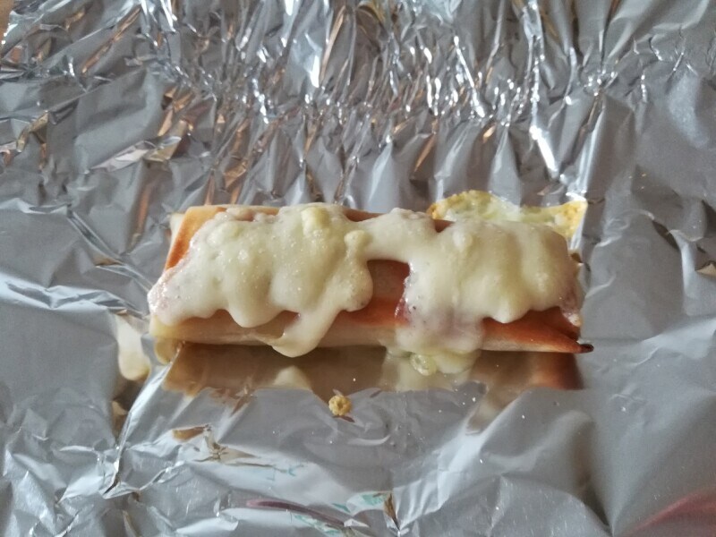 業務スーパーの「大きめサイズのお肉たっぷり春巻」