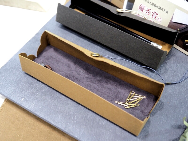 トレイになる筒箱の道具入れ1