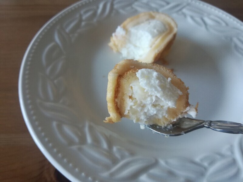 ローソンの「ごろっとチーズのもち食感ロール」