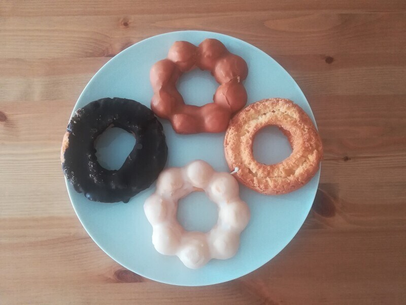 セブンイレブンの「アソートドーナツ 4個入り」