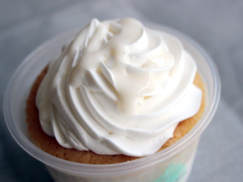 おぼれクリームのバニラシフォンケーキ