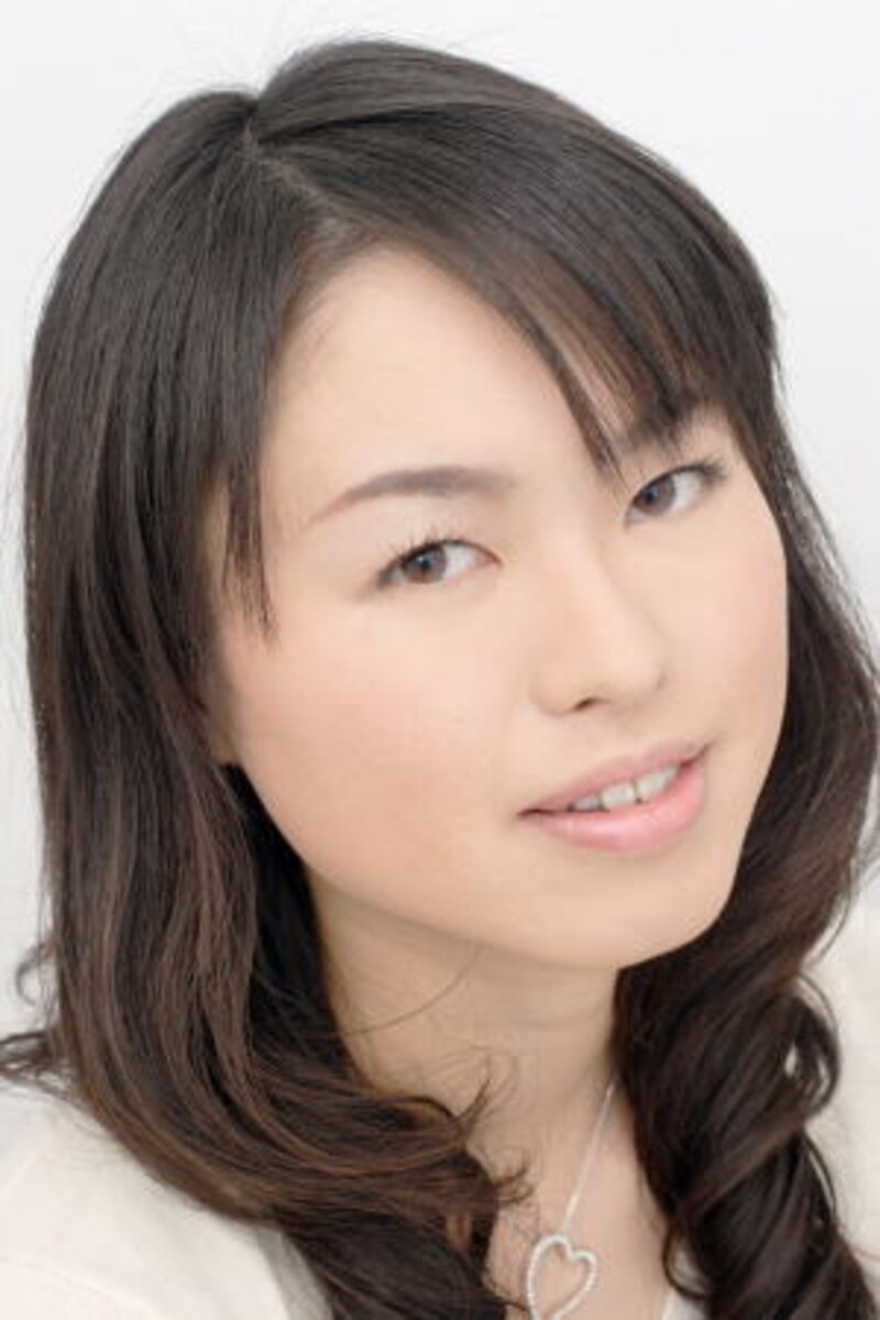 目のキツさを和らげる ふんわりエレガント眉 アイメイク All About 目のキツさを和らげる ふんわりエレガント眉 アイメイク All About