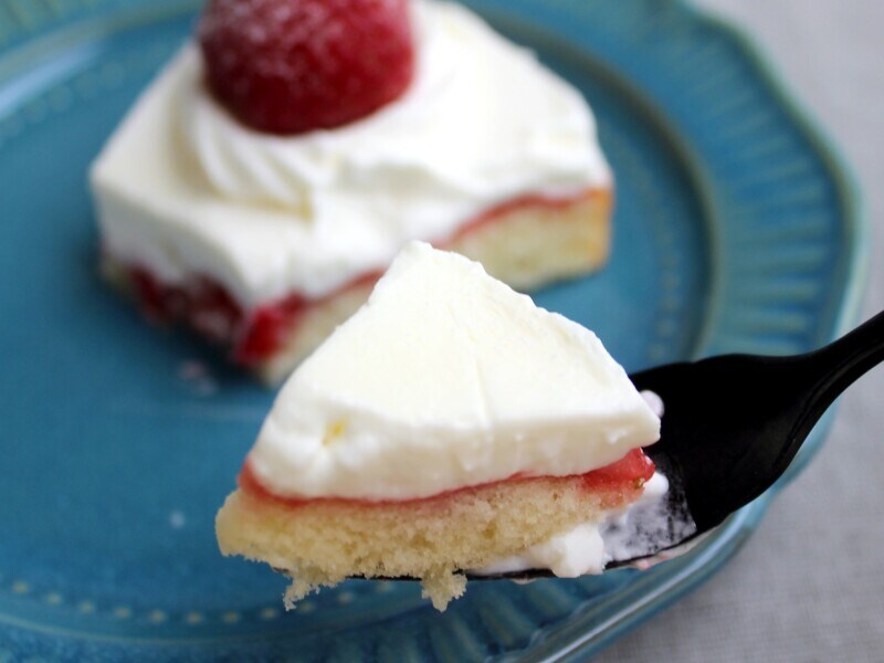 ローソンの冷凍デザート「いちごのショートケーキ」