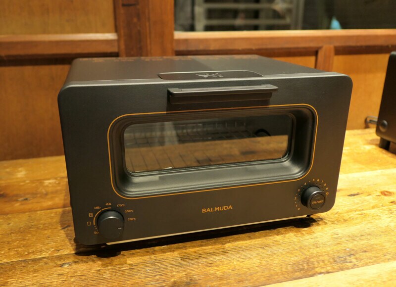 既存のBALMUDA The Toasterは併売します