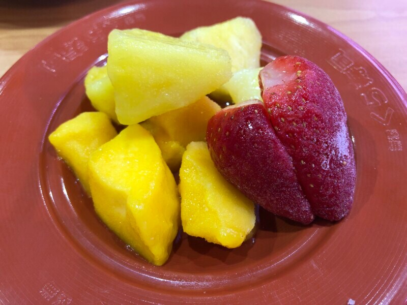 くら寿司のスイーツ「冷んやりフルーツ盛り合わせ」