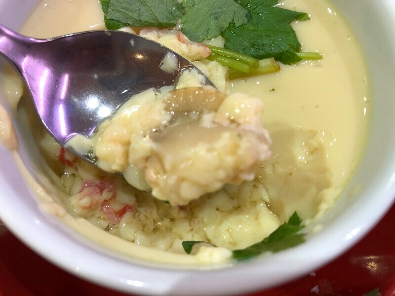 くら寿司の「特製茶碗蒸し」には小さいサイズのホタテも！