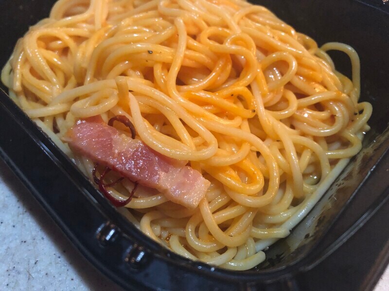 唐辛子の辛さなので、口の中が熱くなる