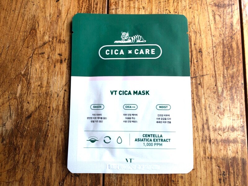 ネットでも話題の「VT CICA MASK」