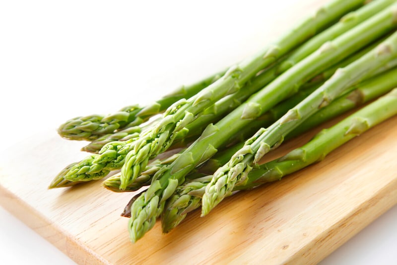 出典：アスパラガスの下ごしらえ・はかま・洗い方・切り方 [毎日の野菜・フルーツレシピ] All About
