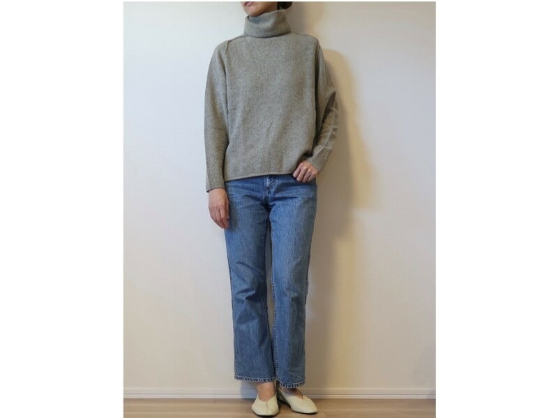 D1197【ユニクロU】ハイネックニットセーター【羊毛】 40代も着やすい「ゆるネック」に注目！ユニクロユー新作3990円