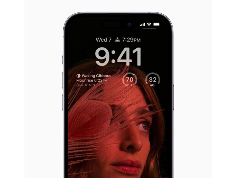 カメラは3眼構成と変わらないが、広角カメラは4800万画素のイメージセンサーを採用。画素数の多さを生かしてより暗い所に強くなったのに加え、画質を落とさずに光学2倍相当のズーム撮影も可能になっている