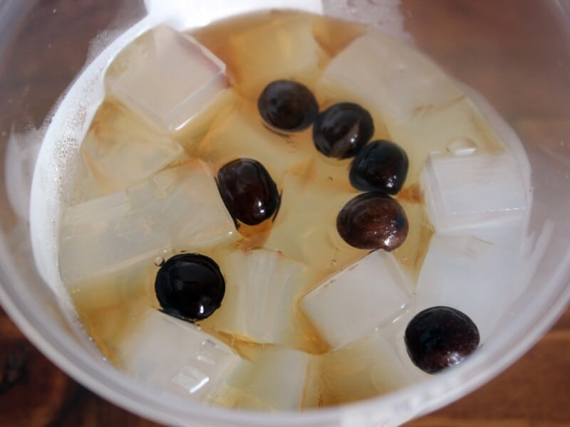 芋餡と白玉のあんみつ