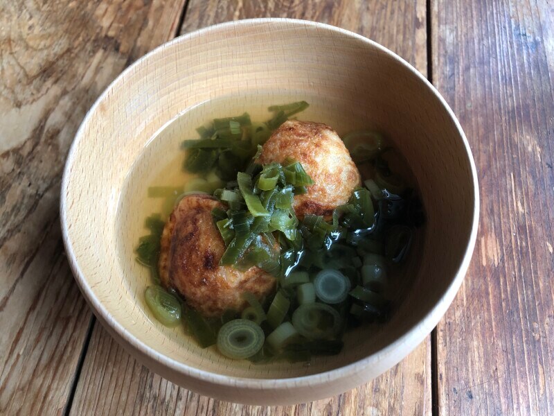 ローソンの「とろ～り たこ焼」を使用した「たこ焼きお吸い物」