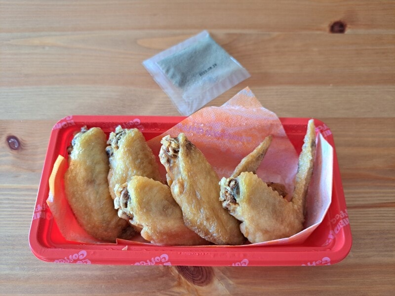 コメダ珈琲「本場手羽先」