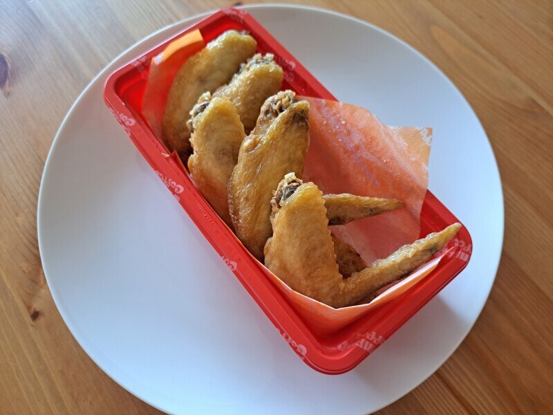 コメダ珈琲「本場手羽先」