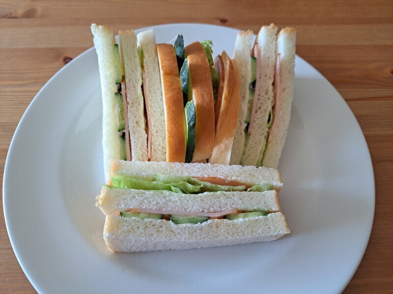 コメダ珈琲の「ハムサンド」